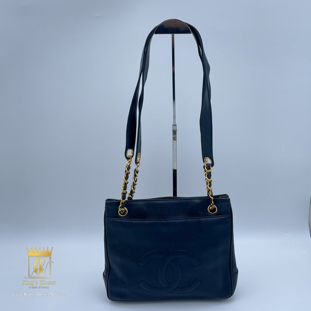 CHANEL VINTAGE DARK BLUE CAVIAR LEATHER SHOULDER BAG - Picture 2 of 11